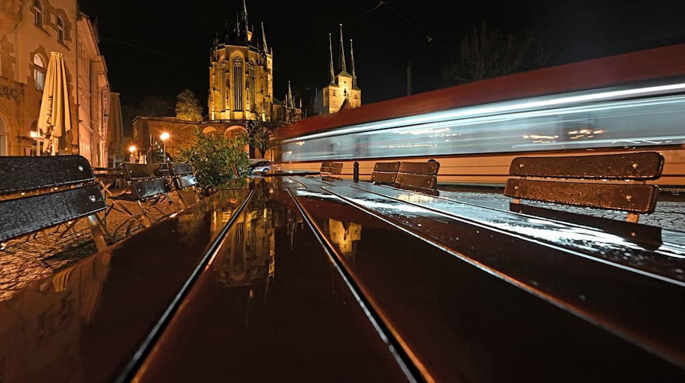 Eine Straßenbahn der Linie sechs war an dem Unfall beteiligt. (Symbolbild) / Foto: Martin Schutt/dpa