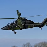 Bei den Übungen werden Kampfhubschrauber nachts im Tiefflug unterwegs sein. (Archivbild) / Foto: Klaus-Dietmar Gabbert/dpa