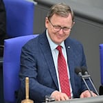 Thüringens Ex-Ministerpräsident Bodo Ramelow erinnert sich an ein konstruktives Misstrauensvotum im Jahr 2021 gegen ihn. Inzwischen ist der Vizepräsident des Deutschen Bundestags. (Archivbild) / Foto: Katharina Kausche/dpa