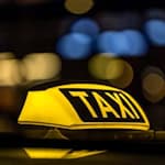 In Erfurt hat ein Fahrgast einen Taxifahrer angegriffen. (Symbolbild) / Foto: Frank Hammerschmidt/dpa