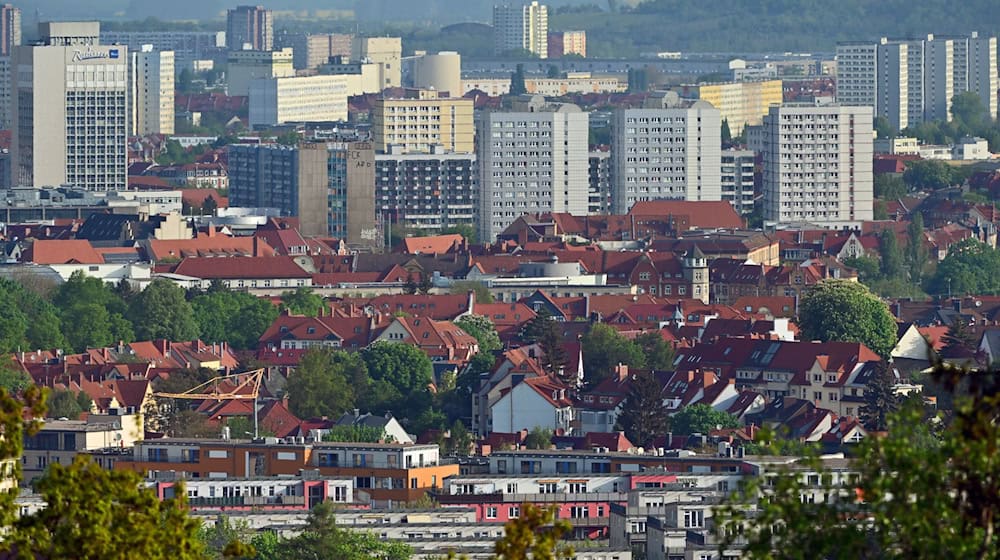 Hunderttausende Thüringer wohnen zur Miete, oft in kommunalen oder genossenschaftlichen Wohnungen. (Symbolfoto) / Foto: Martin Schutt/dpa