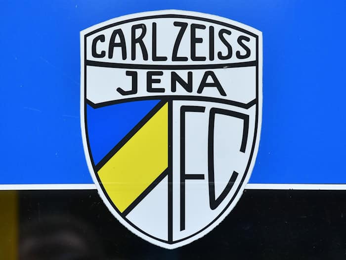 Die Fußballerinnen des FC Carl Zeiss Jena bleiben Letzte in der Bundesliga. (Archivbild) / Foto: Martin Schutt/dpa-Zentralbild/dpa