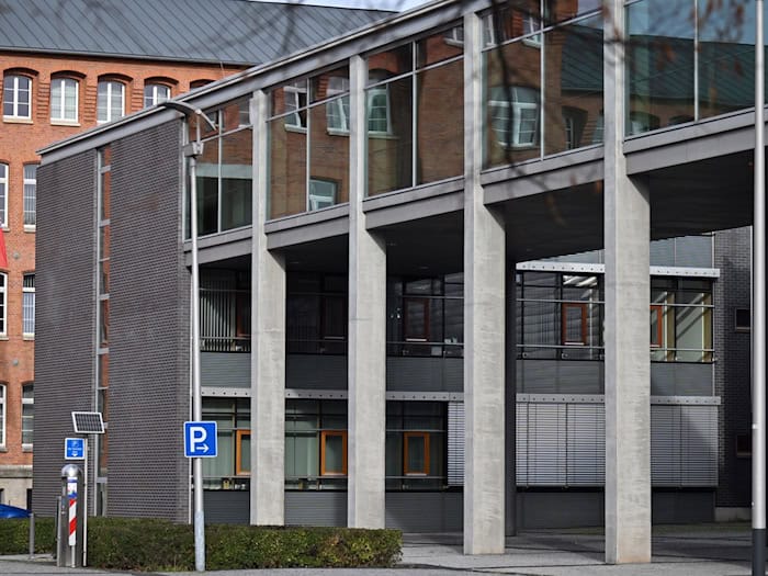 Die Angeklagte wurde zu einer lebenslangen Freiheitsstrafe verurteilt. (Symbolbild) / Foto: Martin Schutt/dpa