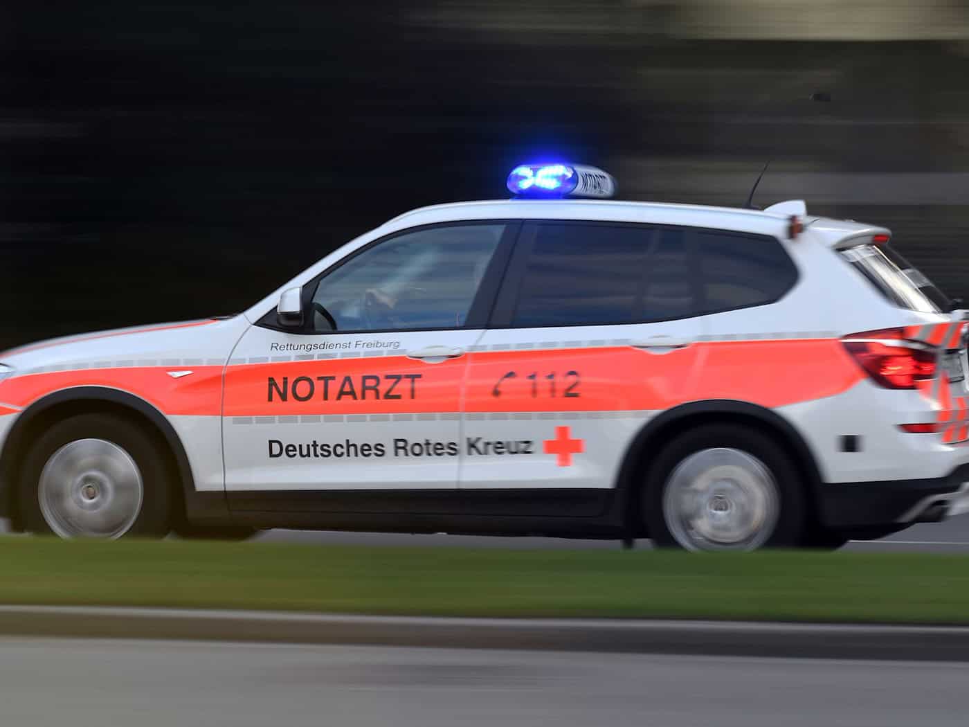 Ein Mann ist durch einen Autounfall bei Dingelstädt im Eichsfeld gestorben. (Symbolbild) / Foto: Patrick Seeger/dpa