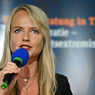 Mobit-Projektleiterin Romy Arnold hat eine klare Meinung zur Streichung von Fördergeldern bei bestimmten Projekten. (Archivbild) / Foto: Martin Schutt/dpa