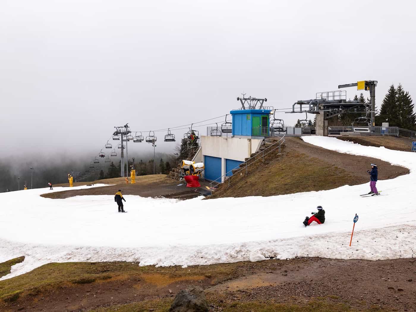 Die Saison am Fellbachhang Oberhof dauert in der Regel von Dezember bis März.  / Foto: Michael Reichel/dpa