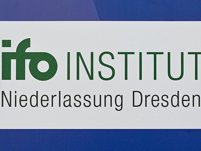 Laut einer Befragung des Dresdner Ifo Institutes bewerten ostdeutschen Unternehmen die Wirtschaftspolitik der Bundesregierung besonders kritisch (Symbolbild).  / Foto: Patrick Pleul/dpa-Zentralbild/dpa