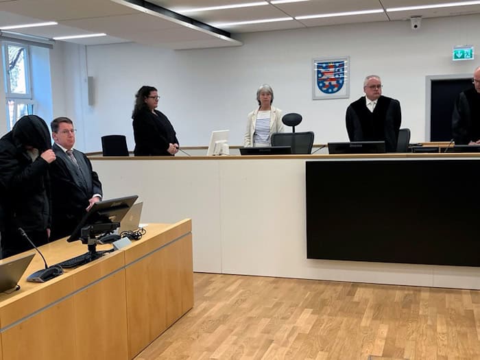 Die 44 Jahre alte Frau ist wenige Wochen vor Prozessbeginn nach Aussage des Angeklagten weggegangen und soll in einer neuen Beziehung sein. / Foto: Annett Gehler/-/dpa