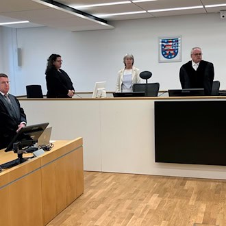 Die 44 Jahre alte Frau ist wenige Wochen vor Prozessbeginn nach Aussage des Angeklagten weggegangen und soll in einer neuen Beziehung sein. / Foto: Annett Gehler/-/dpa