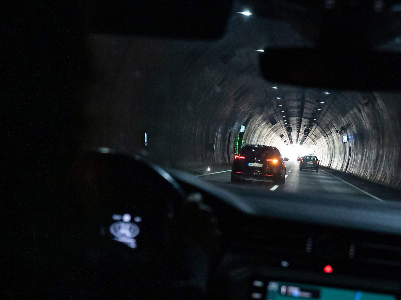 Der Schmücke-Tunnel auf der A71 wird bis 2027 saniert. (Archivbild)  / Foto: Hendrik Schmidt/dpa
