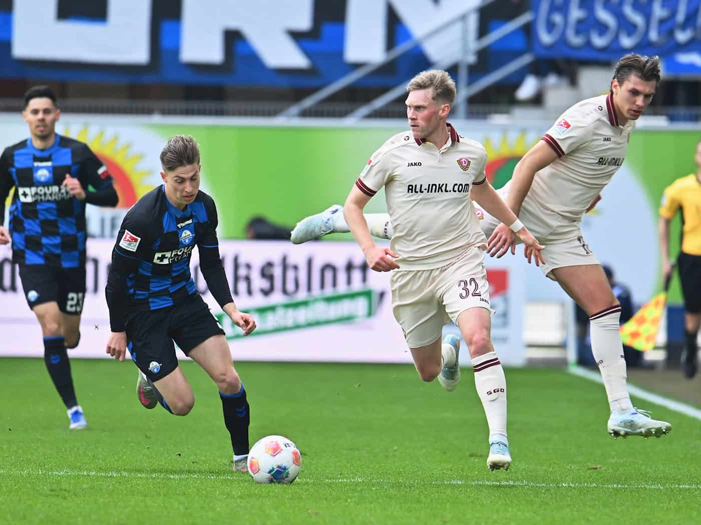 Dynamo Dresden liefert Aufstiegsanwärter SC Paderborn lange ein Spiel auf Augenhöhe.  / Foto: Swen Pförtner/dpa
