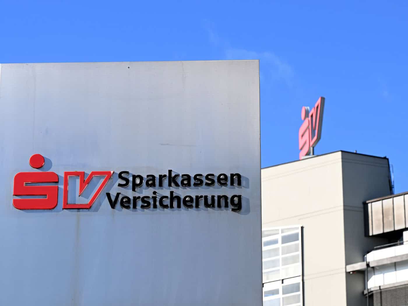 Die Sparkassenversicherung hat 2025 davon profitiert, dass es wenig Unwetter gab. (Archivbild) / Foto: Bernd Weißbrod/dpa