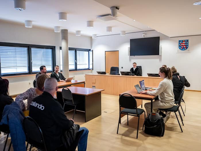 Bei Zalando muss es im Streit um die Schließung des Erfurter Logistikzentrums eine Einigungsstelle geben.  / Foto: Jacob Schröter/dpa