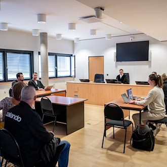 Bei Zalando muss es im Streit um die Schließung des Erfurter Logistikzentrums eine Einigungsstelle geben.  / Foto: Jacob Schröter/dpa