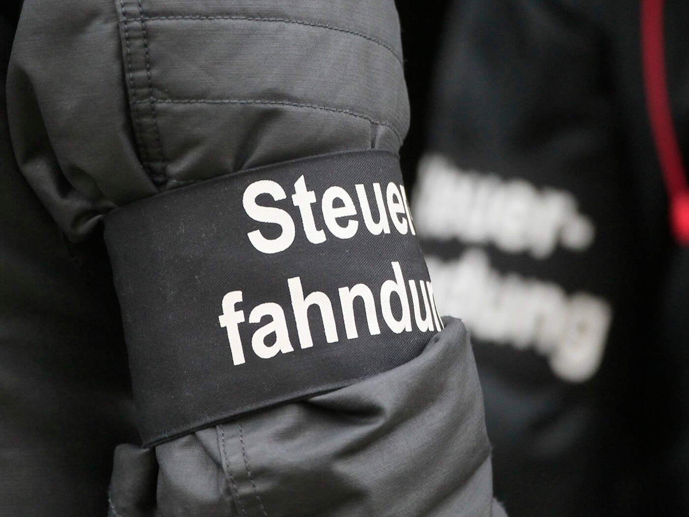 Fahnder spürten im vergangenen Jahr in Thüringen rund 28,7 Millionen Euro an hinterzogenen Steuern auf. (Symbolbild) / Foto: Sebastian Willnow/dpa-Zentralbild/dpa