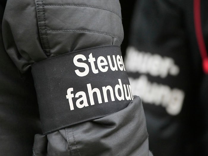 Fahnder spürten im vergangenen Jahr in Thüringen rund 28,7 Millionen Euro an hinterzogenen Steuern auf. (Symbolbild) / Foto: Sebastian Willnow/dpa-Zentralbild/dpa