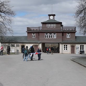 Zum Jahrestag der Befreiung des KZ Buchenwald möchte eine propalästinensische Gruppe dort demonstrieren. (Archivbild) / Foto: Bodo Schackow/dpa