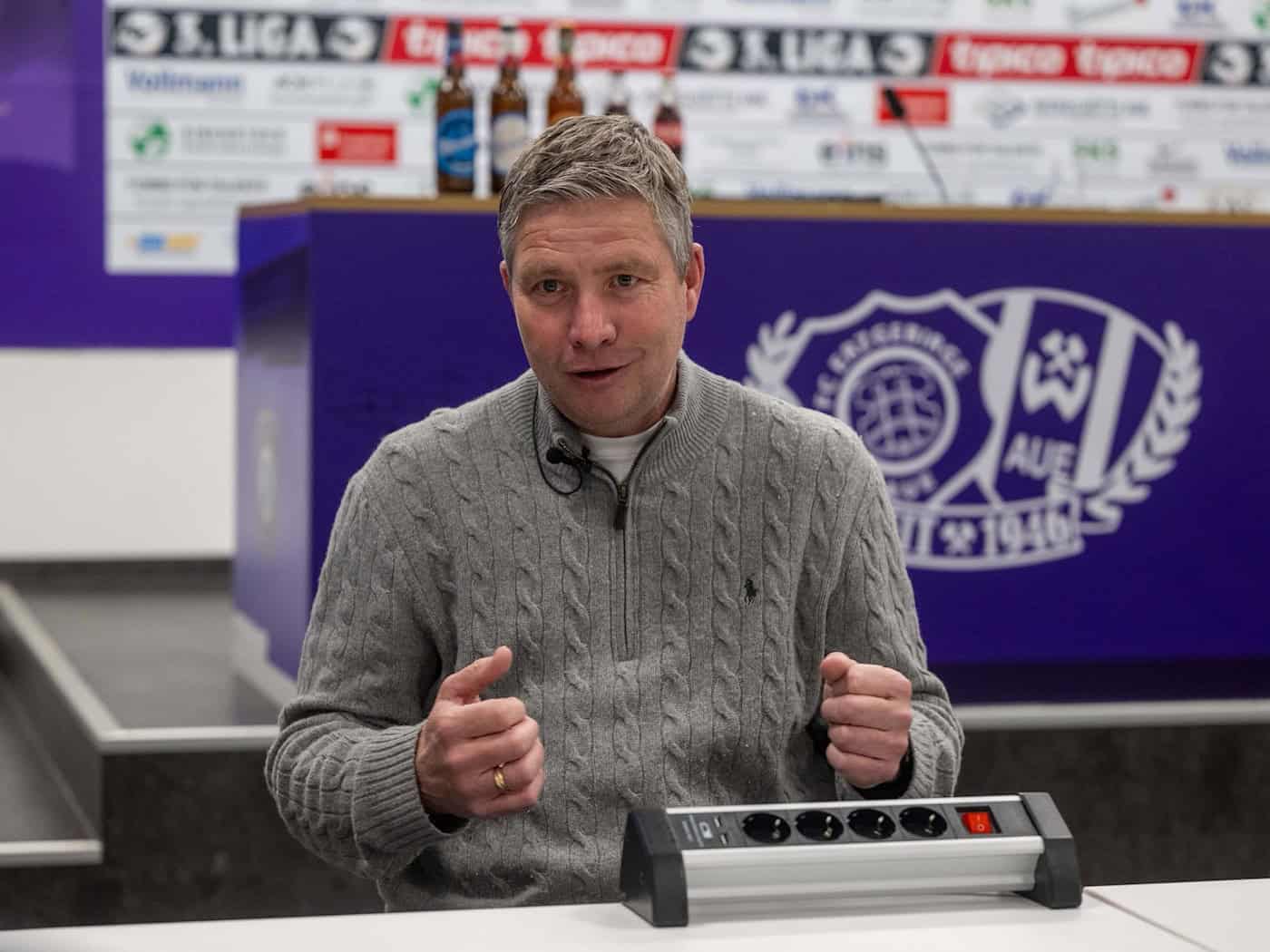 Die Zukunft von Michael Tarnat, Sport-Geschäftsführer von Erzgebirge Aue, ist offen. (Archivbild) / Foto: Matthias Koch/dpa