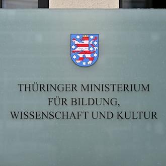 In Thüringen laufen Lehrer gegen Pläne des Bildungsministeriums Sturm. (Symbolbild)  / Foto: Martin Schutt/dpa