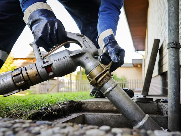 Die Verbraucherzentrale Thüringen hat mehr rechtliche Beratungen zu Heizöllieferungen. Teils springen die Lieferanten ab und versuchen, von Verträgen zurückzutreten. (Symbolbild) / Foto: Christian Charisius/dpa