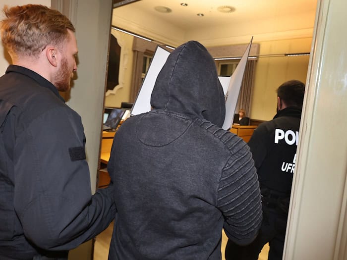 Der Angeklagte hat die Tat gestanden. (Archivbild) / Foto: Karl-Josef Hildenbrand/dpa