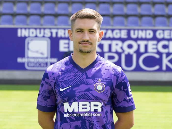 Erzgebirge Aue vertagt Abstieg: 2:2 beim VfB Stuttgart II