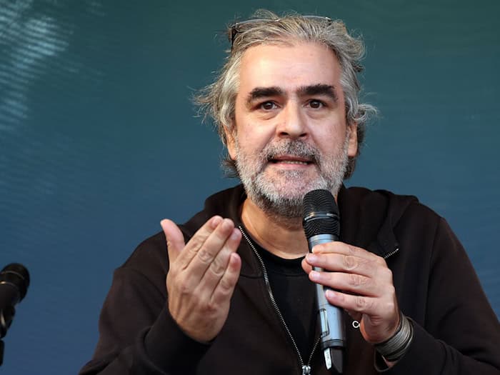 Yücel: Empörung im Westen, im Osten mehr Argumente – PEN Berlin organisiert Heimat‑Abende