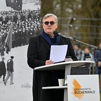 Der Großvater von Hape Kerkeling war in Buchenwald inhaftiert.  / Foto: Martin Schutt/dpa