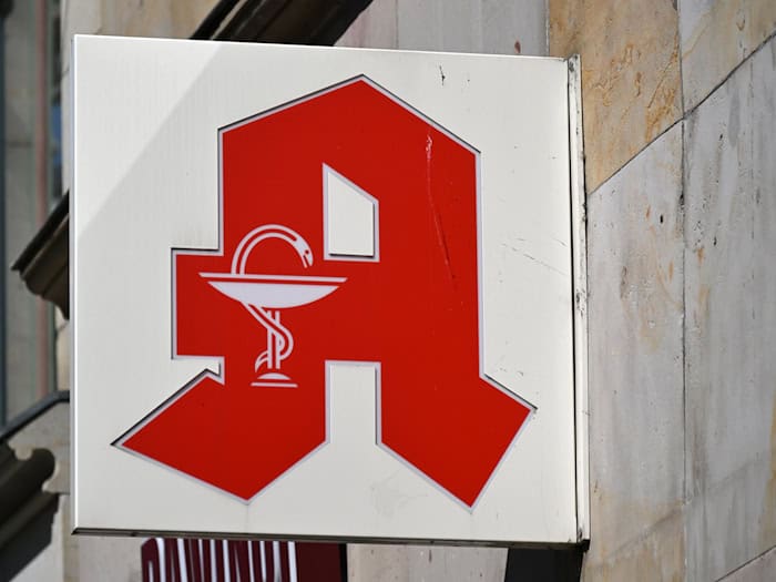 Ohne Fachkräfte aus Syrien ginge in mancher Apotheke nichts. (Illustration) / Foto: Martin Schutt/dpa