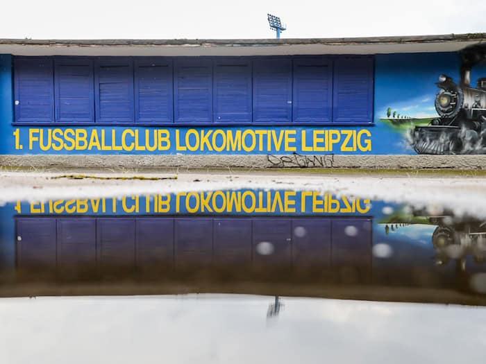 Spieler von Lok Leipzig und des HFC haben für eine Aufstiegsreform der Regionalliga geworben. (Archivbild) / Foto: Jan Woitas/dpa-Zentralbild/dpa