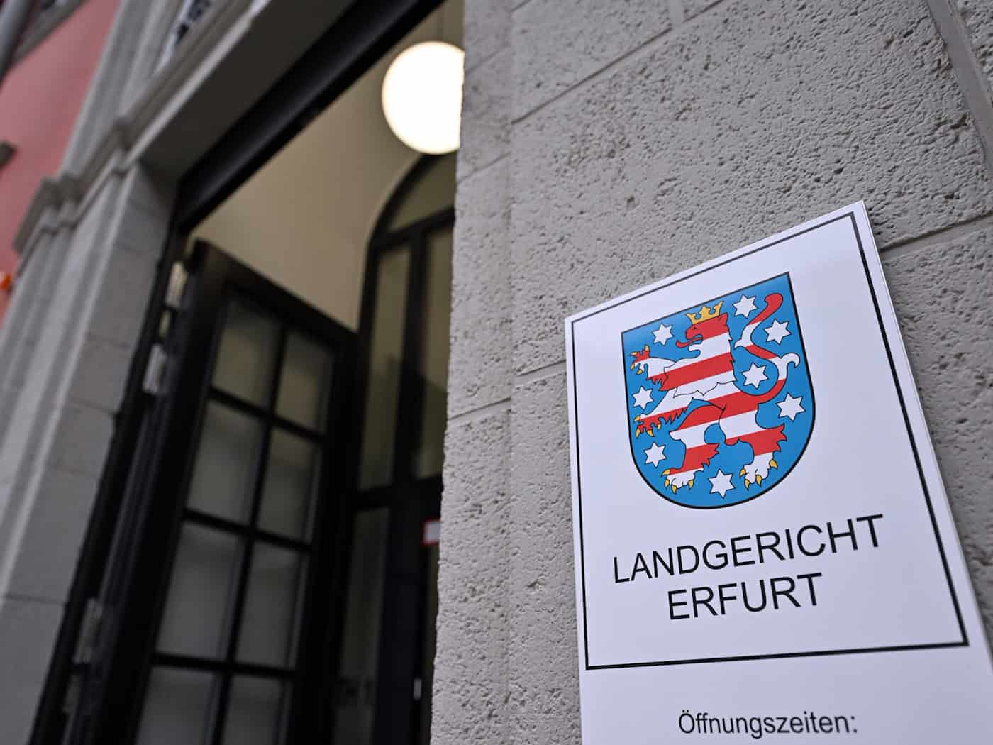 Die Staatsanwaltschaft legt dem Mann versuchten Mord zur Last, verhandelt wird am Landgericht Erfurt. (Archivbild) / Foto: Martin Schutt/dpa-Zentralbild/dpa