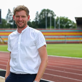 Peer Jaekel, neuer Sportdirektor beim 1. FC Magdeburg, sieht für das Trainer-Duo gute Chancen für eine Weiterbeschäftigung. (Archivbild) / Foto: Michael Hundt/dpa