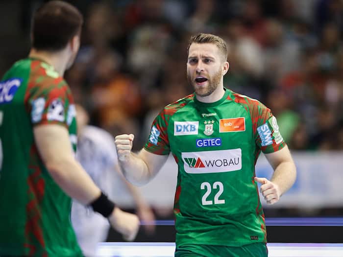 Lukas Mertens (r) war bester Magdeburger Schütze in Göppingen. (Archivbild) / Foto: Ronny Hartmann/dpa-Zentralbild/dpa