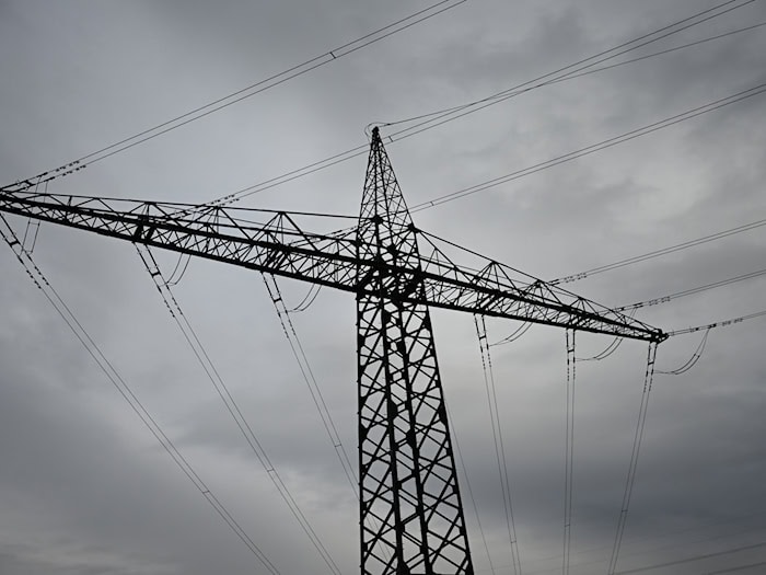 In Jena hat ein Stromausfall Alarm ausgelöst. (Symbolbild) / Foto: Michael Brandt/dpa