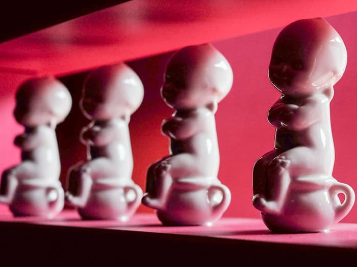 Ganzjährig thematisieren die Porzellanwelten auf der Leuchtenburg bei Kahla die Bedeutung von Porzellan. (Symbolbild) / Foto: Jens Kalaene/dpa