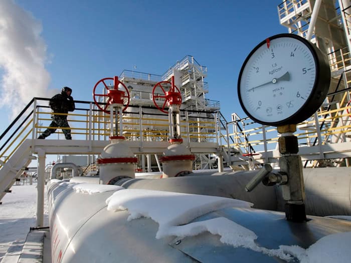 Eine Mehrheit der Thüringerinnen und Thüringer würde Importen von Öl und Gas aus Russland positiv gegenüberstehen. (Symbolbild) / Foto: Yuri Kochetkov/EPA/dpa