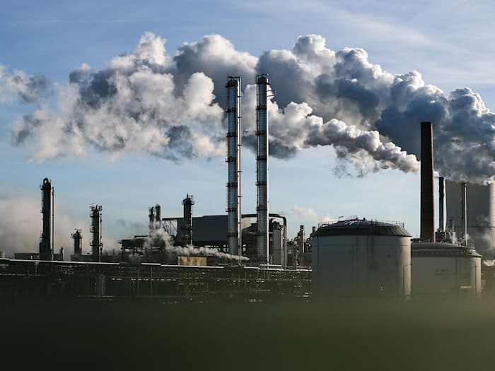 Vertreter mitteldeutscher Wirtschaftsverbände wollen angesichts hoher Energiepreise eine Neuausrichtung der Energiepolitik. (Archivbild)  / Foto: Jan Woitas/dpa