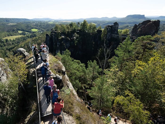 Wandersaison startet – Wegewarte sorgen für Sicherheit