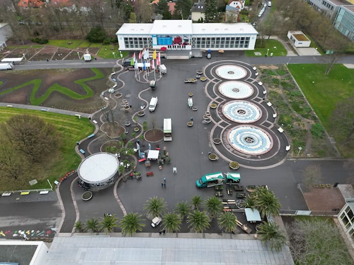 Fast 10.000 Menschen strömten am langen Pfingstwochenende in den Ega Park. (Archivbild) / Foto: Bodo Schackow/dpa
