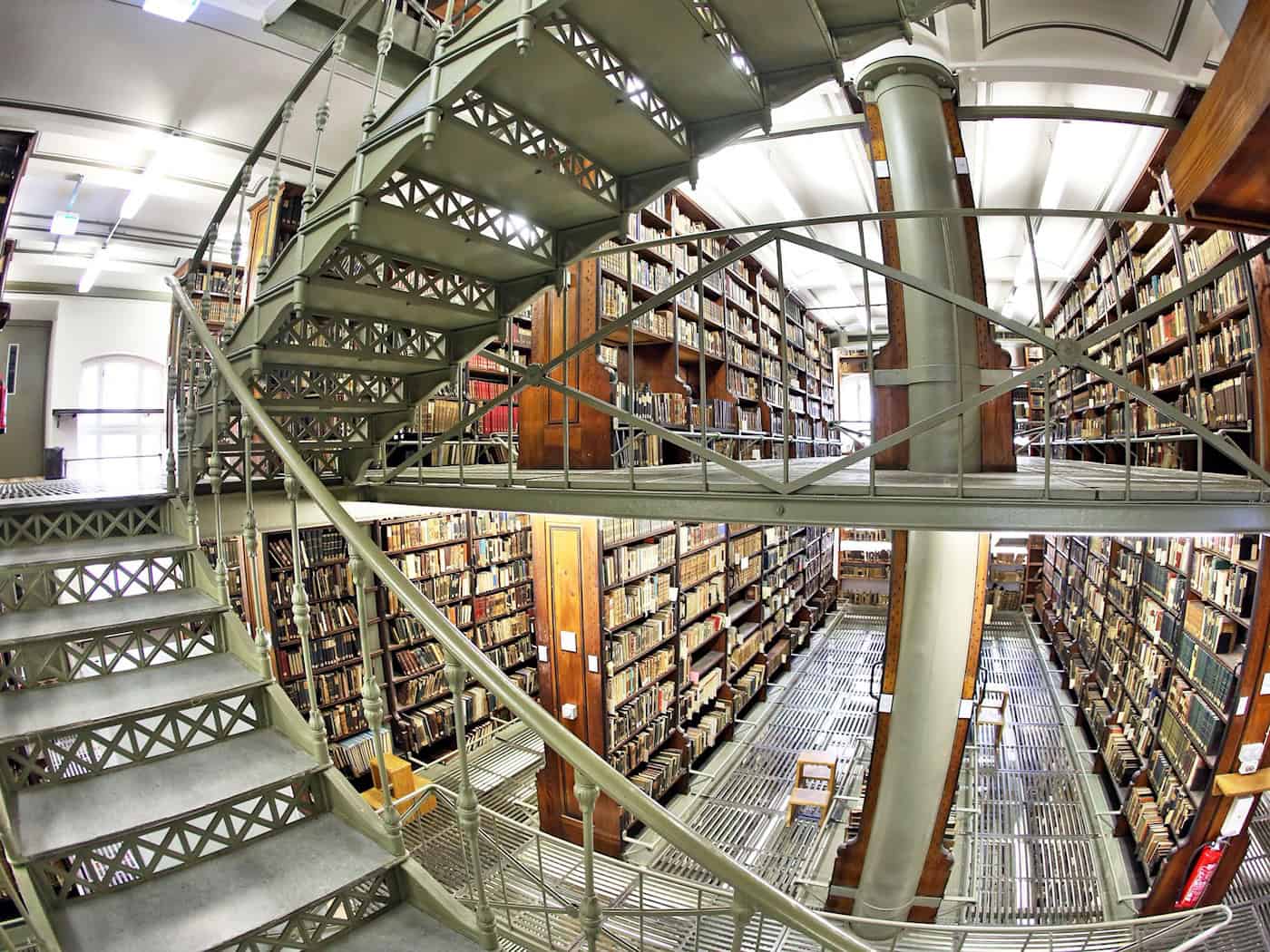 Mit dem neuen Projekt kommen zu den knapp 260.000 bereits digitalisierten Ausgaben weitere 126.000 Ausgaben mit insgesamt 952.000 Seiten hinzu. (Archivbild) / Foto: Jan Woitas/dpa