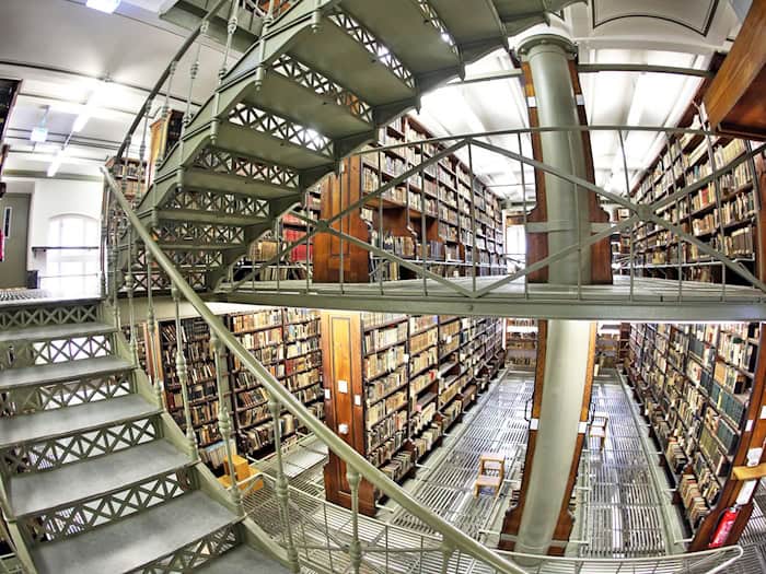 Mit dem neuen Projekt kommen zu den knapp 260.000 bereits digitalisierten Ausgaben weitere 126.000 Ausgaben mit insgesamt 952.000 Seiten hinzu. (Archivbild) / Foto: Jan Woitas/dpa
