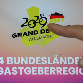 Das neue Logo „2029 Grand Depart“ für den geplanten Start der Tour de France 2029 in Ostdeutschland.  / Foto: Jan Woitas/dpa