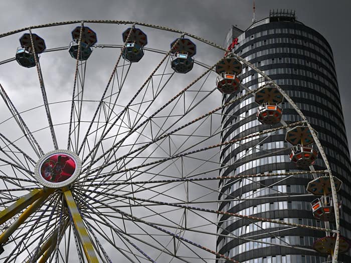 Schauer und Gewitter statt Ausflugswetter am Feiertag