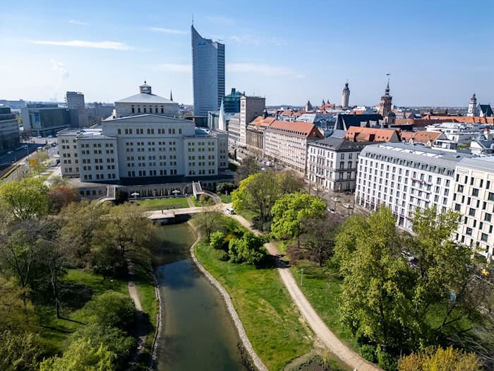Der Sonntag bringt bis zu 30 Grad nach Sachsen. (Symbolbild) / Foto: Jan Woitas/dpa
