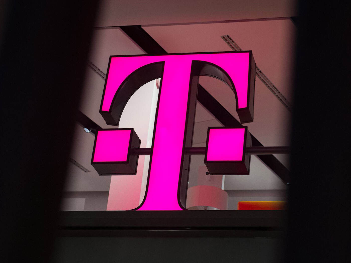 Im Telekom-Konzern gibt es Warnstreiks. (Symbolbild) / Foto: Rainer Jensen/dpa/dpa-tmn