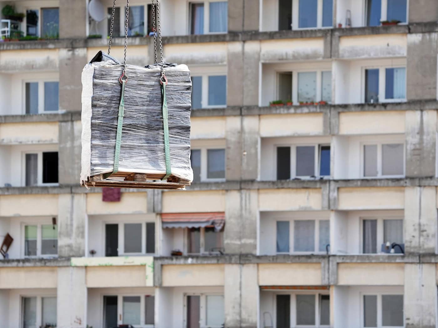 Aus alten Betonteilen von Plattenbauten werden neue Gebäude. (Symbolbild) / Foto: Soeren Stache/dpa