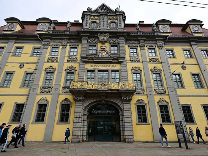 Auch das Angermuseum kann bei Temperaturen ab 30 Grad kostenfrei besucht werden. (Archivbild)  / Foto: Martin Schutt/dpa