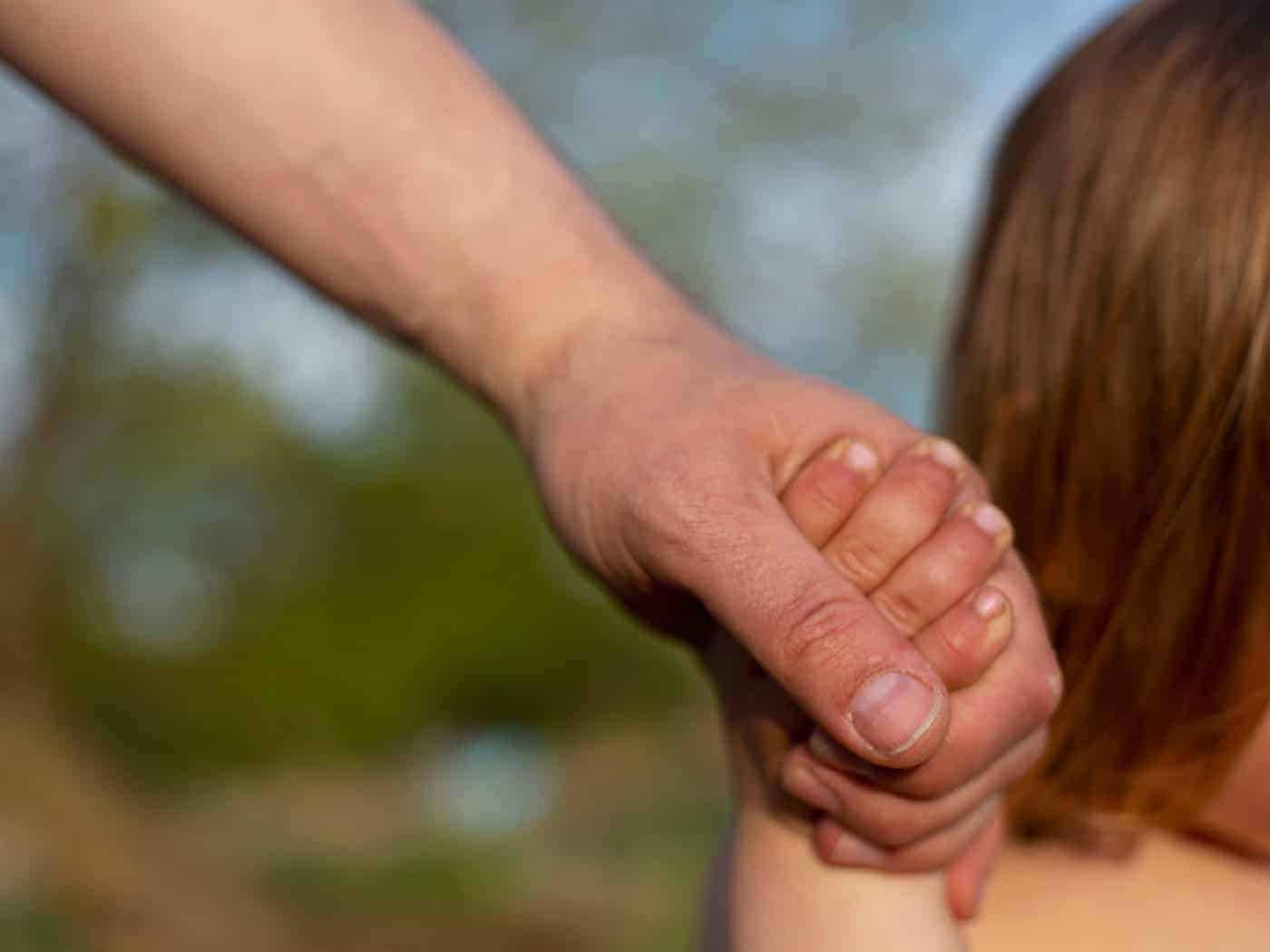 In Thüringen wurden im vergangenen Jahr nur 33 Jungen und 32 Mädchen adoptiert und damit so wenig wie nie zuvor. (Symbolbild) / Foto: Fernando Gutierrez-Juarez/dpa-Zentralbild/dpa