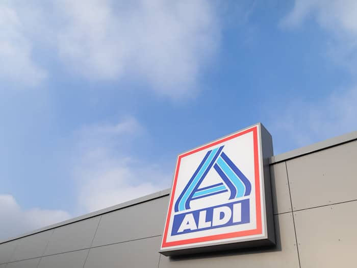 Wer gerebeltes Basilikum der Marke Le Gusto im 15-Gramm-Glas bei Aldi Nord gekauft hat, sollte prüfen, ob die Ware von einem Rückruf betroffen ist. (Archivbild)  / Foto: Rolf Vennenbernd/dpa