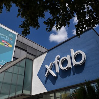 Halbleiterhersteller X-Fab investiert dreistelligen Millionenbetrag.  / Foto: Martin Schutt/dpa
